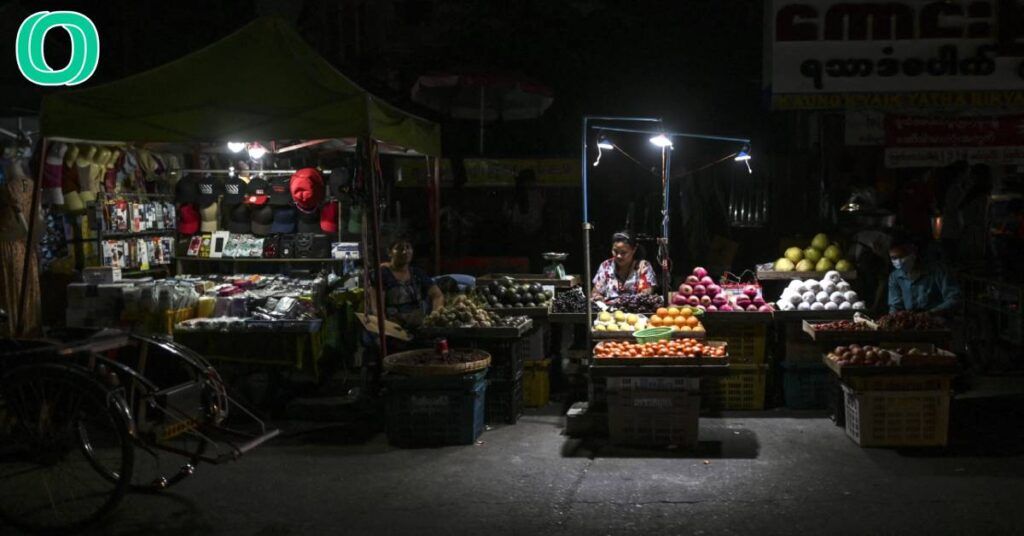 လျှပ်စစ်မီး၊ စက်သုံးဆီ အခက်အခဲကြောင့် မန္တလေးရှိ အိမ်တွင်းလုပ်ငန်းများ ရပ်နား