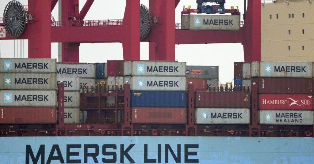 တိုက်ခိုက်မှုများရှိနေခြင်းကြောင့် လုံခြုံရေးစိုးရိမ်မှုများရှိနေသည့် ပင်လယ်နီနှင့်အေဒင်ပင်လယ်ကွေ့တို့တွင် မိမိတို့၏သင်္ဘောများကို ပြန်လည် ပြေးဆွဲသွားမည်ဟု ဒိန်းမတ်ကုမ္ပဏီ Maersk ထုတ်ပြန်