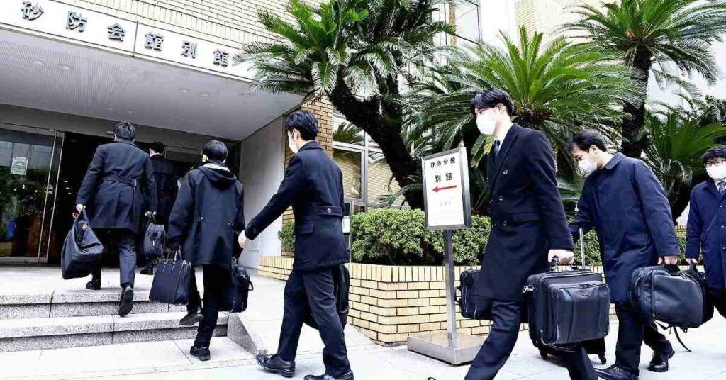 ရန်ပုံငွေအရှုပ်တော်ပုံနှင့်ပတ်သက်၍ အာဏာရ လစ်ဘရယ်ဒီမိုကရက်တစ်ပါတီ၏ ရုံးခန်းများကို ဂျပန်အစိုးရရှေ့နေများ စီးနင်းရှာဖွေ