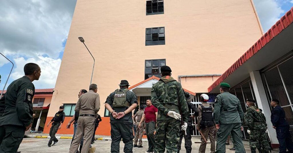 ထိုင်းနိုင်ငံ ရနောင်းမြို့တွင် အချုပ်ကျနေသည့် မြန်မာနိုင်ငံသား ၂၅၈ ဦးက မြန်မာနိုင်ငံသို့ ပြန်ပို့ပေးရန် ဆန္ဒပြတောင်းဆို