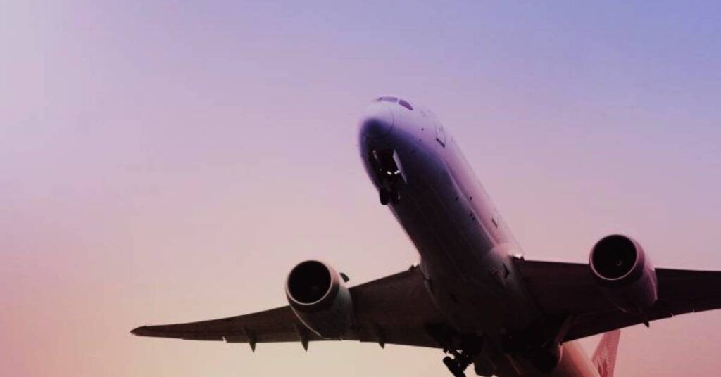 ပြည်တွင်းလေကြောင်းလိုင်းတစ်ခုဖြစ်သည့် Air KBZ လေကြောင်းလိုင်းအား Mingala လေကြောင်းလိုင်းအမည်ဖြင့် အမည်ပြောင်းလဲပျံသန်း