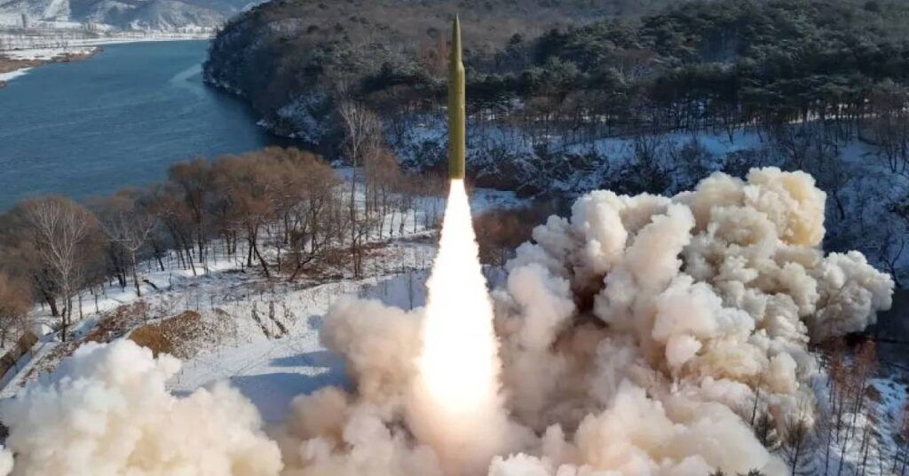 ဟိုက်ပါဆောနစ်ဒုံးကျည်ထိပ်ဖူး တပ်ဆင်ထားသည့် အခဲလောင်စာသုံး တာလတ်ပစ်ဒုံးကျည်ကို အောင်မြင်စွာစမ်းသပ်နိုင်ခဲ့ဟု မြောက်ကိုရီးယား ပြောကြား