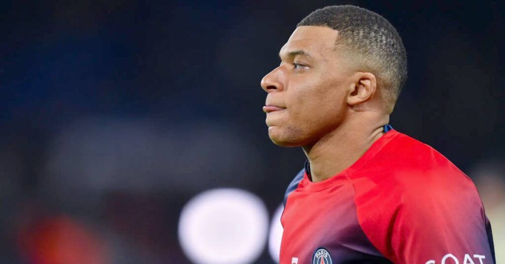 ယခုရာသီကုန်တွင် PSG အသင်းမှထွက်ခွာမည့် အမ်ဘာပေကို အသင်းသမိုင်းတစ်လျှောက် တန်ဖိုးအမြင့်ဆုံးစာချုပ်ဖြင့် ခေါ်ယူနိုင်ရန် ရီးယဲလ်မက်ဒရစ်အသင်း စီစဉ်နေ