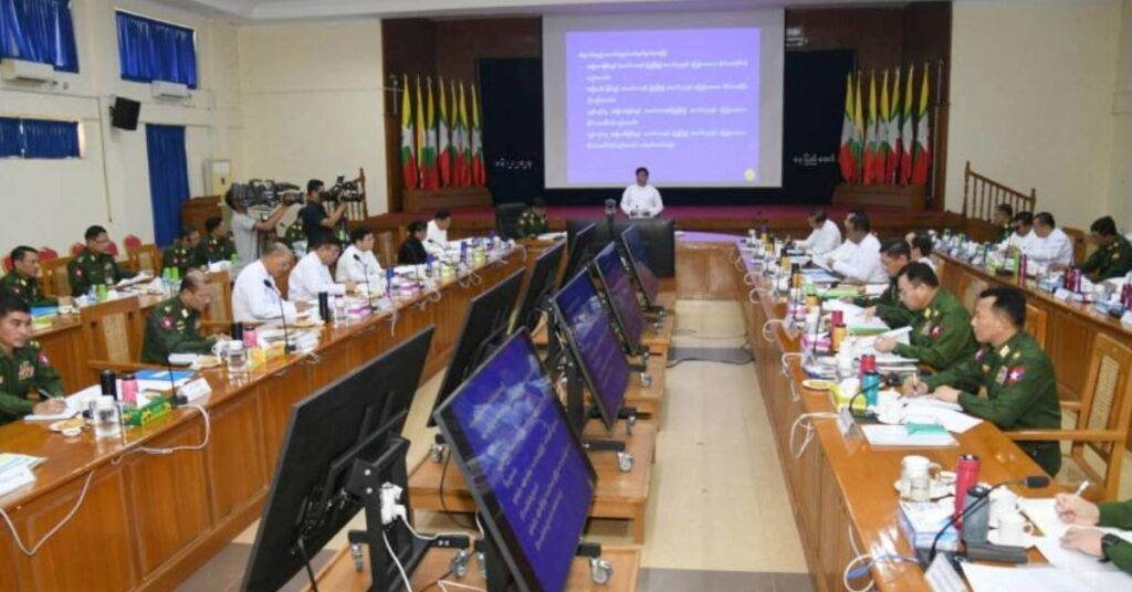 ပြည်သူ့စစ်မှုထမ်းအဖြစ်ဆင့်ခေါ်ရာတွင် သတ်မှတ်ချက်နှင့်ကိုက်ညီသူအားလုံးကို တစ်ချိန် တည်း တစ်ပြိုင်တည်း ခေါ်ယူမည်မဟုတ်ဘဲ နေရာဒေသအလိုက်၊ မြို့နယ်အလိုက်၊ လူဦးရေပေါ်မူတည်၍ အချိုးအစားအလိုက် ခေါ်ယူသည့်စနစ် ကျင့်သုံးမည်ဖြစ်ကြောင်း ကာကွယ်ရေးဝန်ကြီး ပြောကြား