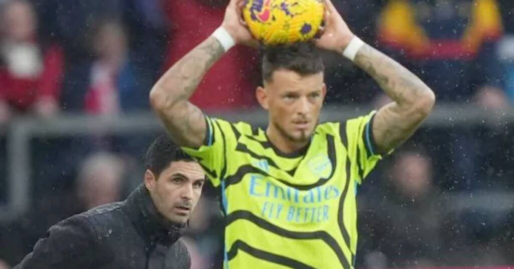 ပြက္ခဒိန်နှစ်အစတွင် လိဂ်ပွဲ(၅)ပွဲဆက်တိုက်အနိုင်ရရှိခြင်းနှင့် အဝေးကွင်းနှစ်ပွဲဆက် (၅)ဂိုးနှင့်အထက် သွင်းယူနိုင်ခြင်းမှာ အာဆင်နယ်အသင်းသမိုင်း၌ ပထမဆုံးဖြစ်