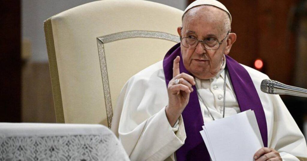 အလံဖြူထောင်ရန် ပြောကြားခဲ့သော ပုပ်ရဟန်းမင်းကြီး၏စကားကြောင့် ယူကရိန်းက ဗာတီကန်သံတမန်ကို ဆင့်ခေါ်