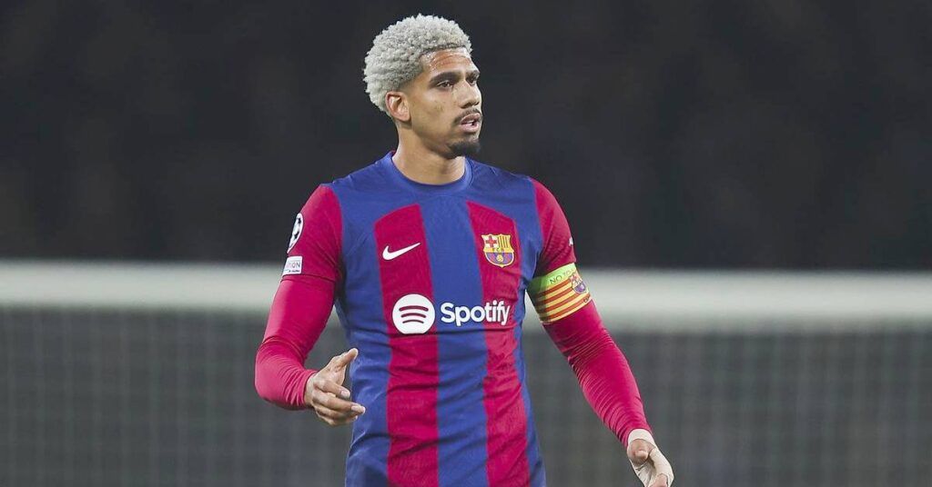 ဘာစီလိုနာအသင်းတွင် ပျော်ရွှင်နေကြောင်း အာရူဟို တုံ့ပြန်