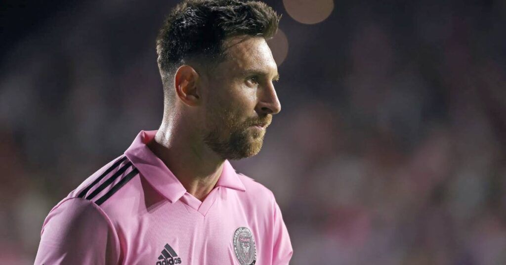 ပျော်ရွှင်မှုမရှိတော့သည့်အချိန်နှင့် အသင်းဖော်များအတွက် ကူညီမပေးနိုင်ပါက အသက်အရွယ်ကိုမစဉ်းစားဘဲ အနားယူဖြစ်မည်ဟု မက်ဆီ ထုတ်ဖော်ပြောကြား